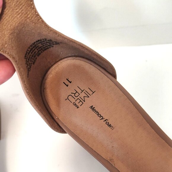 Time And Tru Memory Foam Tan Block Heel Sandals Women Size 11 Faux Leather - Picture 5 of 6